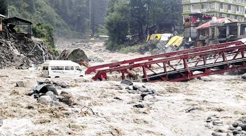 Himachal rain fury: Landslip in Kullu leaves 1 dead, 6 buried