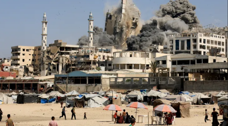 Israel pounds Gaza City; Muslim leaders condemn strike on Qatar