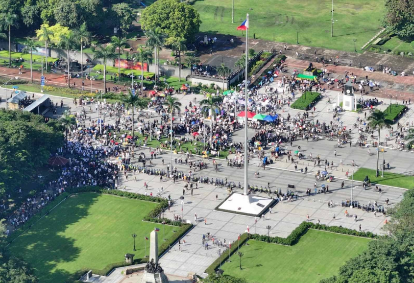 Clashes, arrests as tens of thousands protest corruption in Philippines
