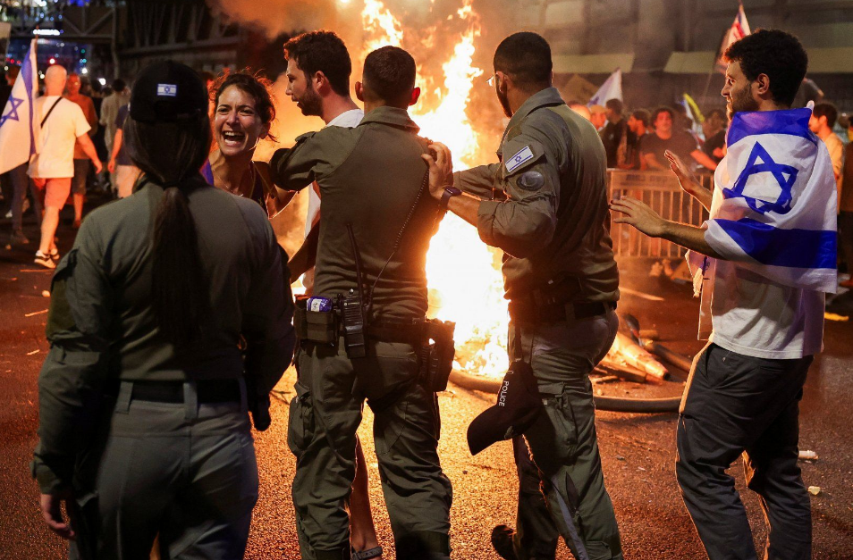 Tens of thousands in Israel rally for release of hostages, raise concerns over far-right’s interference