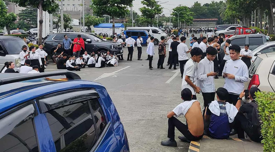 Magnitude 7.5 earthquake in Philippines, tsunami warning lifted