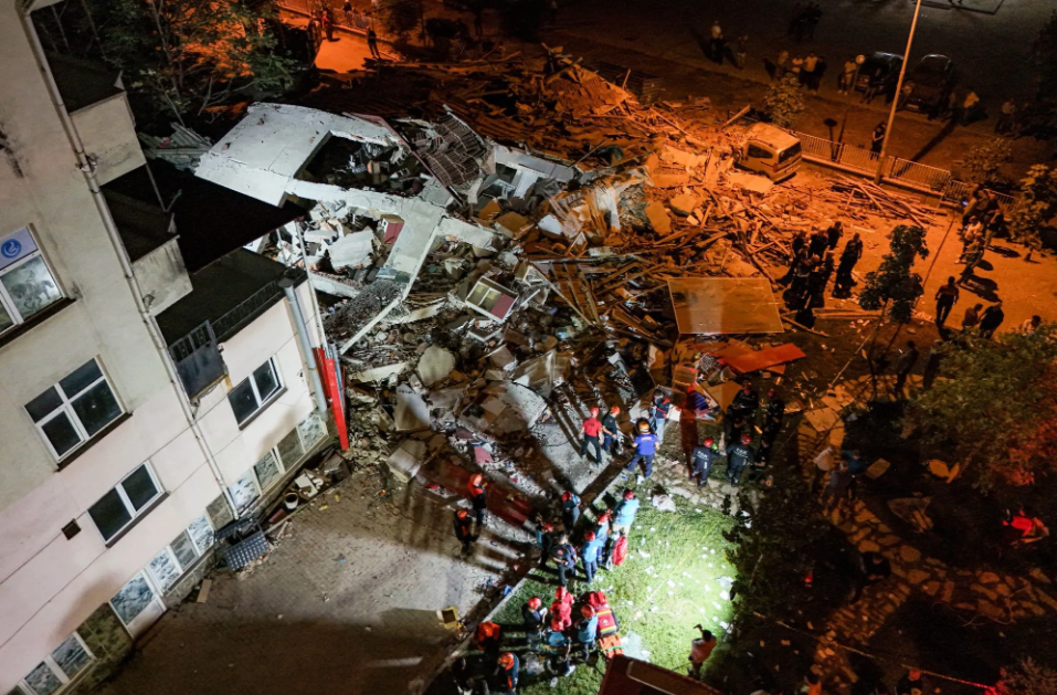 Turkey: 6.0 Magnitude Earthquake Near Balikesir Causes Building Collapses, Tremors Felt in Istanbul