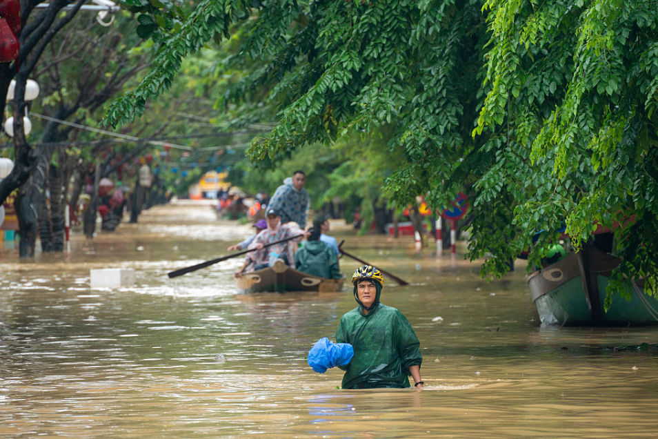 Vietnam floods: Death toll rises to 35, thousands of homes submerged