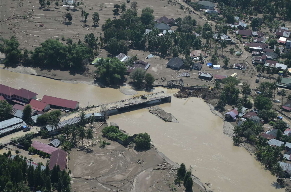 Asia flood death toll surpasses 1,500 as calls grow to fight deforestation